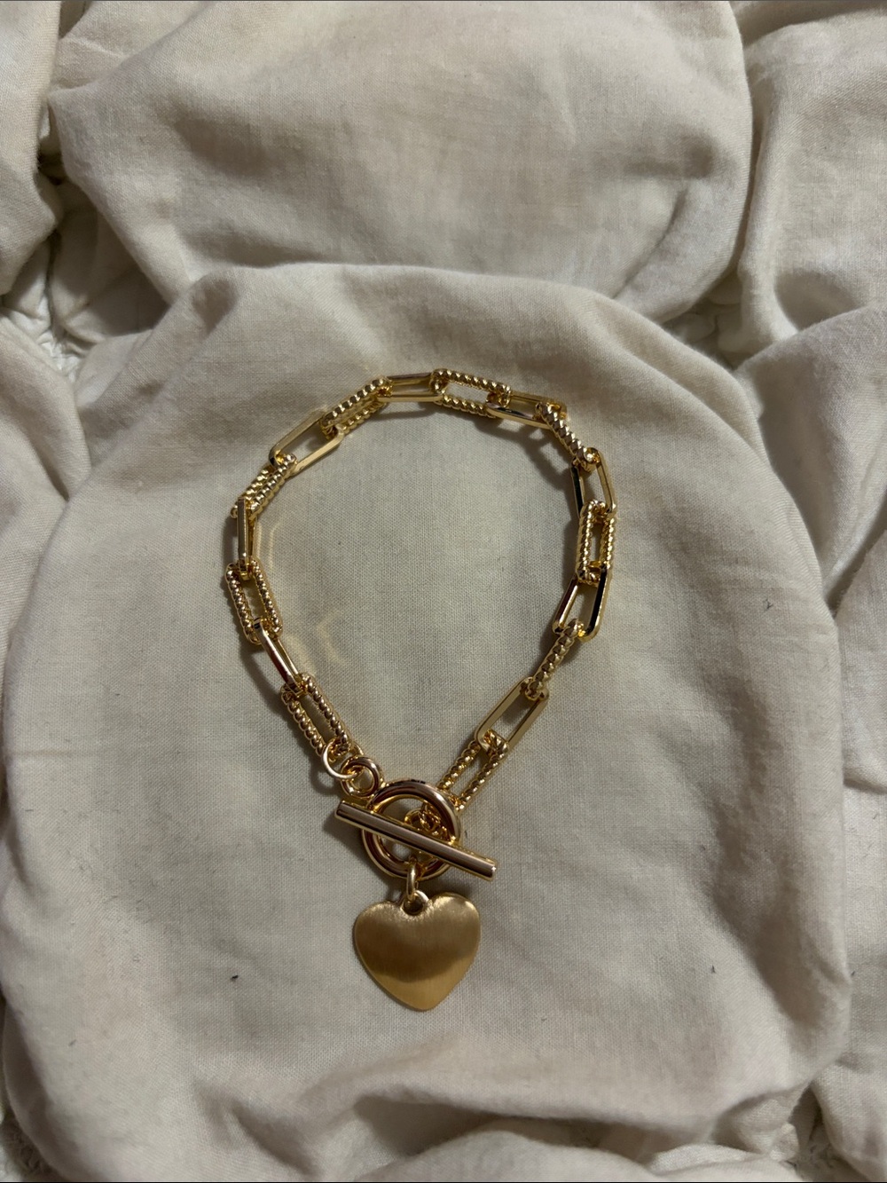 Free People Gold Tone Toggle Link Chain Heart Charm Bracelet Coquette Chic